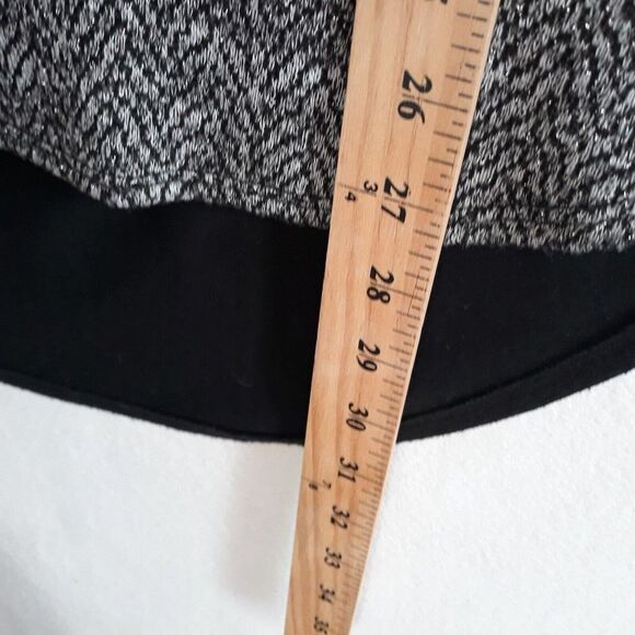 Christopher Banks Tunic Top Womens Large Black Gray Silver Metallic Side Front Z - Picture 9 of 12